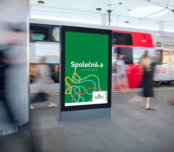 KOOPERATIVA & 230 DIGITÁLNÍCH PLOCH NA JEDEN DEN - CASE STUDY